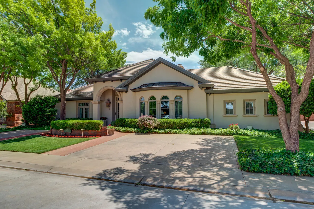 Photo 4 — 4809 19th Street UNIT 9, Lubbock, TX 79407