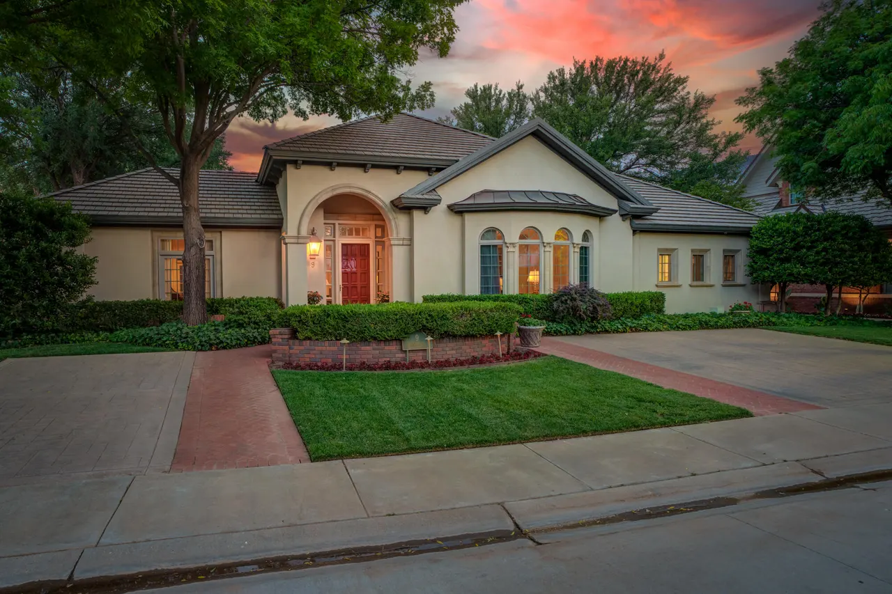 Photo 3 — 4809 19th Street UNIT 9, Lubbock, TX 79407