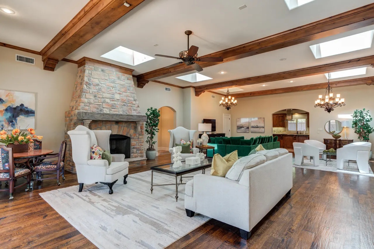Photo 7 — 4801 17th Street, Lubbock, TX 79416