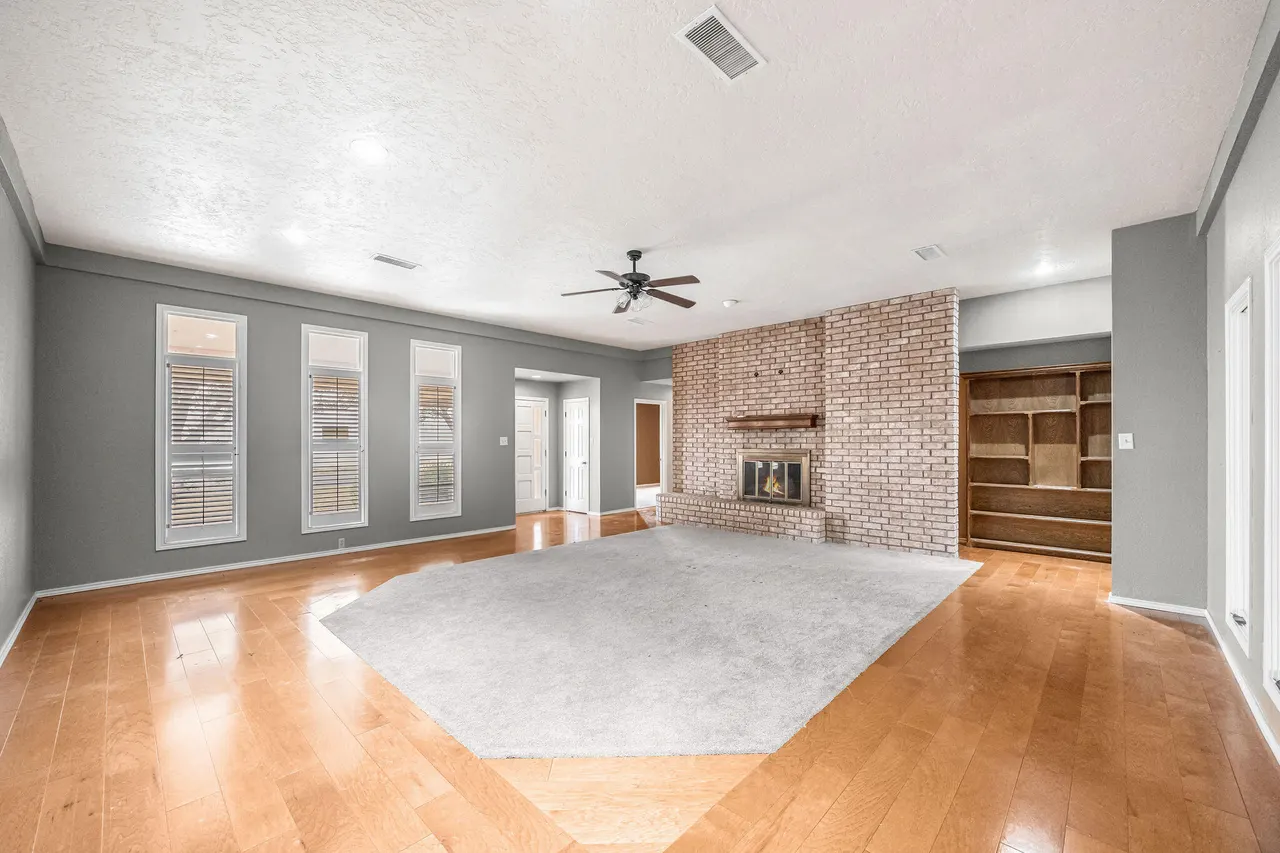 Photo 4 — 2220 Rice Drive, Levelland, TX 79336