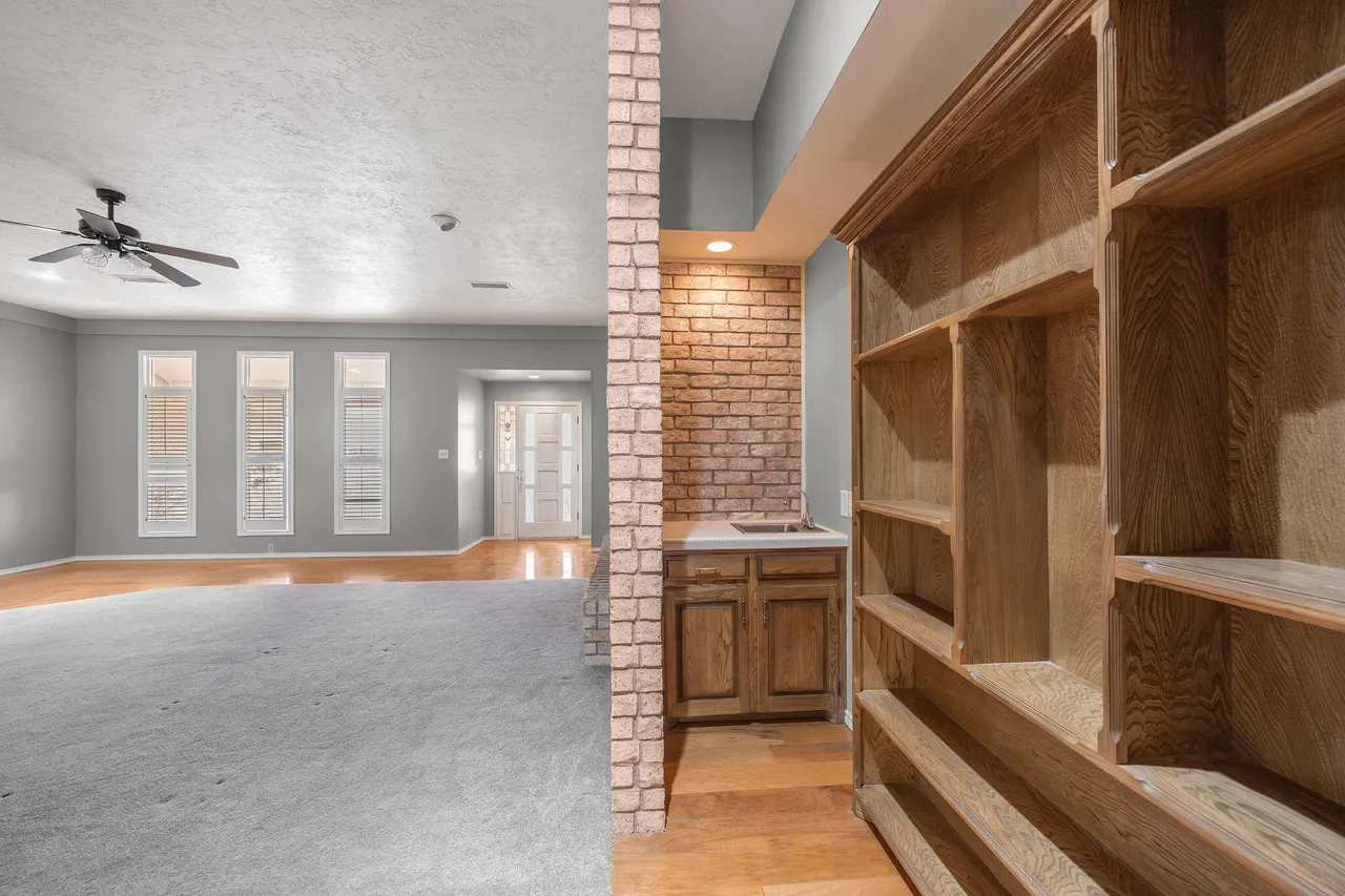 Photo 11 — 2220 Rice Drive, Levelland, TX 79336