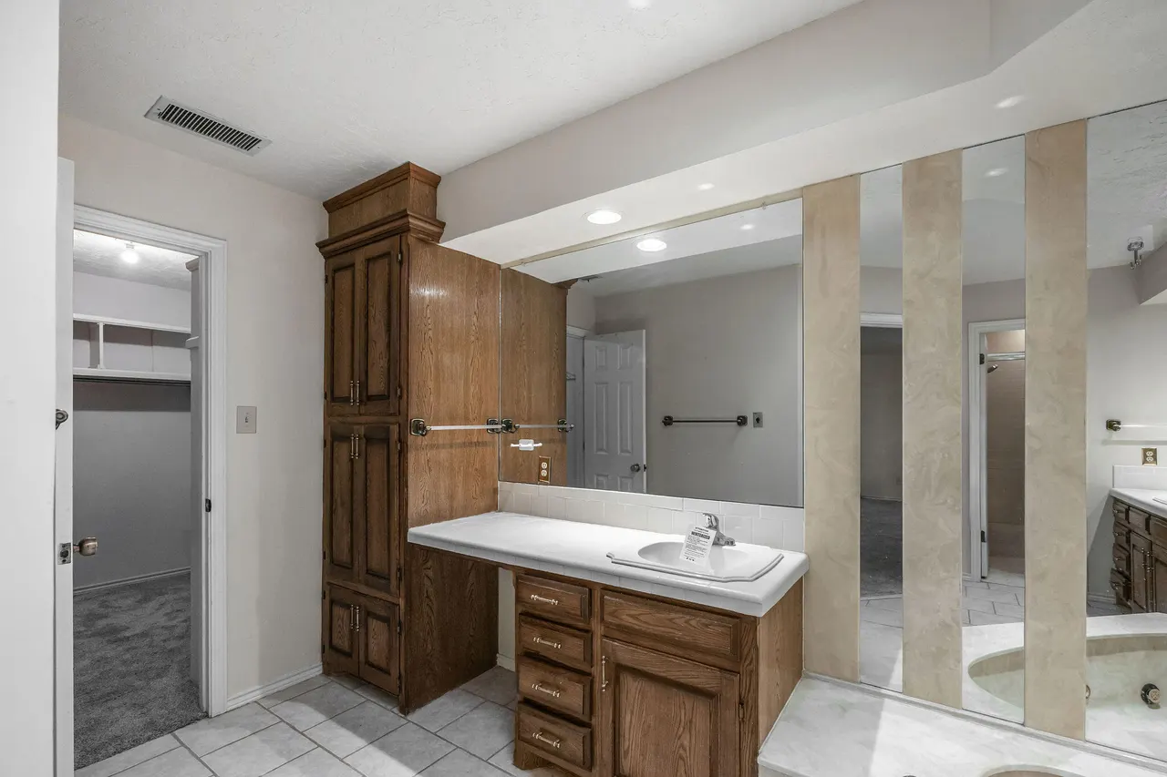Photo 32 — 2220 Rice Drive, Levelland, TX 79336
