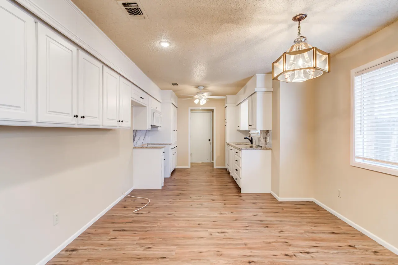 Photo 9 — 4516 65th Street, Lubbock, TX 79414