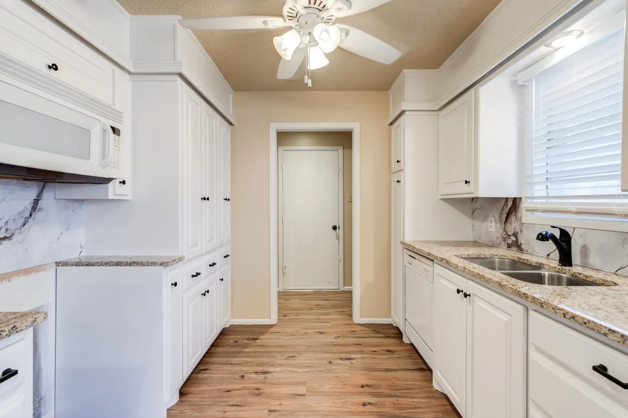 Photo 13 — 4516 65th Street, Lubbock, TX 79414