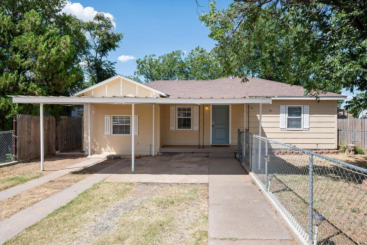 Photo 3 — 2012 62nd Street, Lubbock, TX 79412