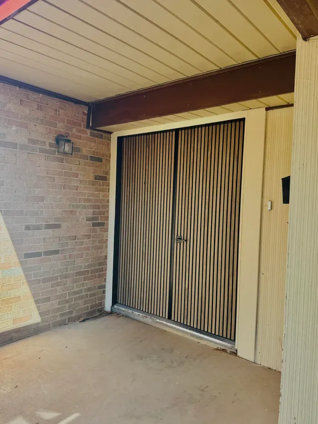Photo 3 — 2726 68th Street, Lubbock, TX 79413