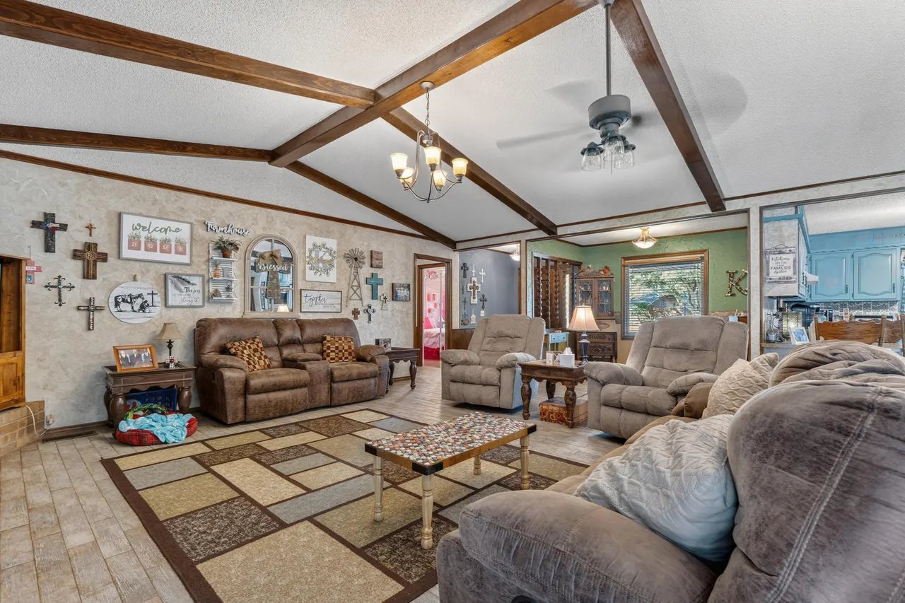Photo 6 — 1604 Avenue H, Abernathy, TX 79311