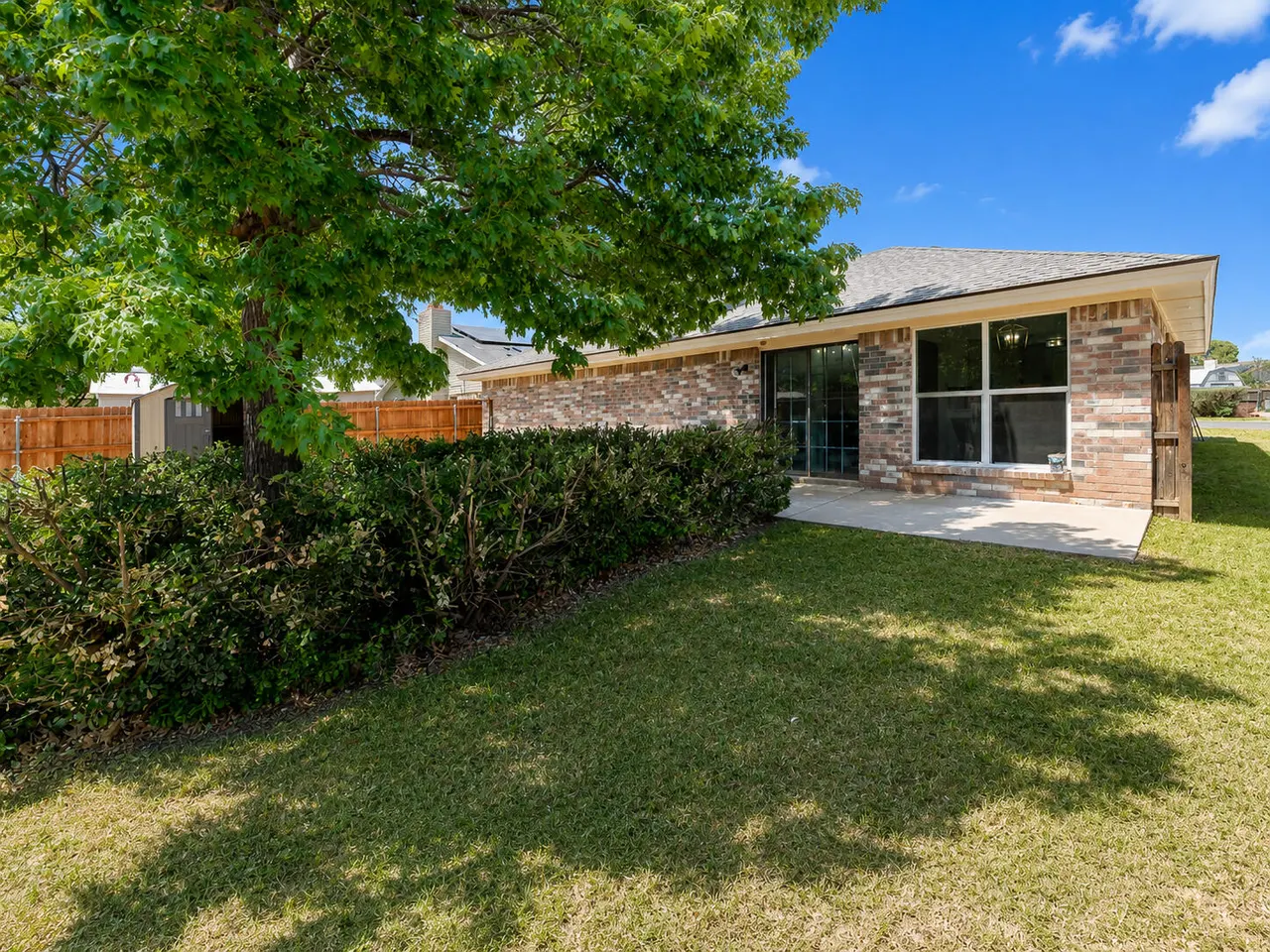 Photo 8 — 5729 Duke Street, Lubbock, TX 79416