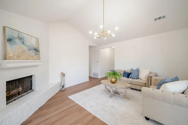 Photo 5 — 5729 Duke Street, Lubbock, TX 79416