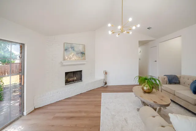 Photo 7 — 5729 Duke Street, Lubbock, TX 79416