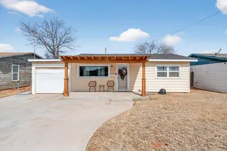 Sold home at 513 E Park Lane