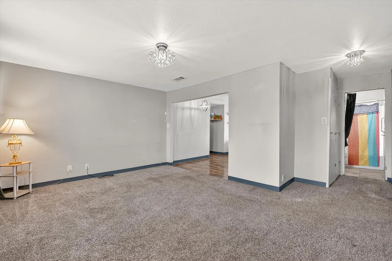 Photo 5 — 513 E Park Lane, Brownfield, TX 79316