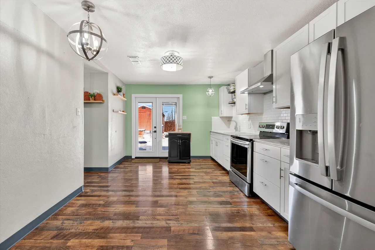 Photo 9 — 513 E Park Lane, Brownfield, TX 79316