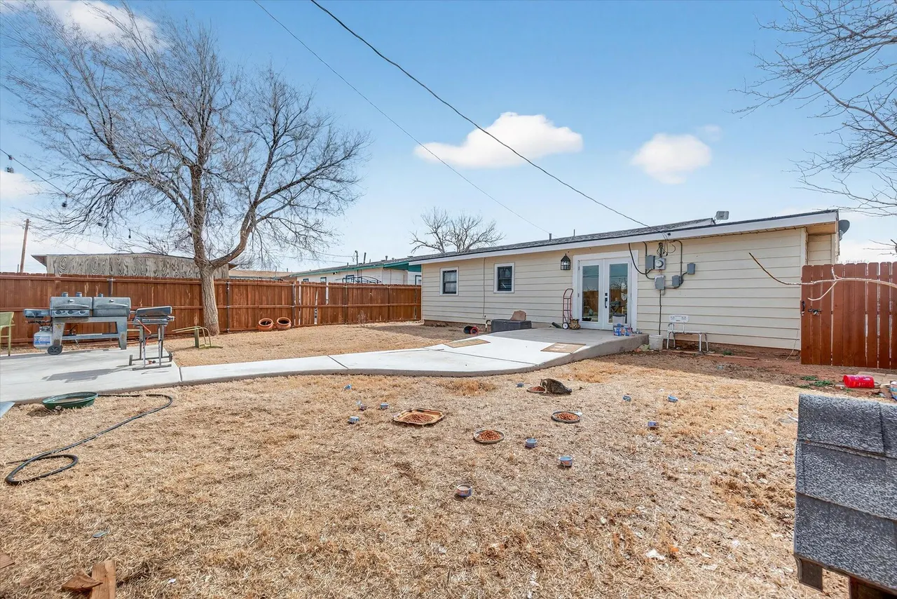 Photo 22 — 513 E Park Lane, Brownfield, TX 79316