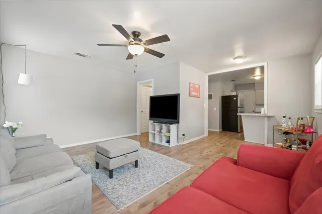 Photo 5 — 3817 31st Street, Lubbock, TX 79410