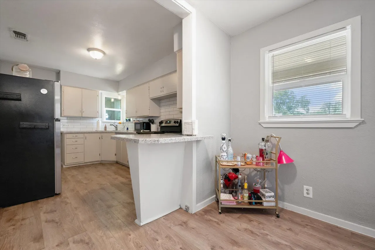 Photo 9 — 3817 31st Street, Lubbock, TX 79410