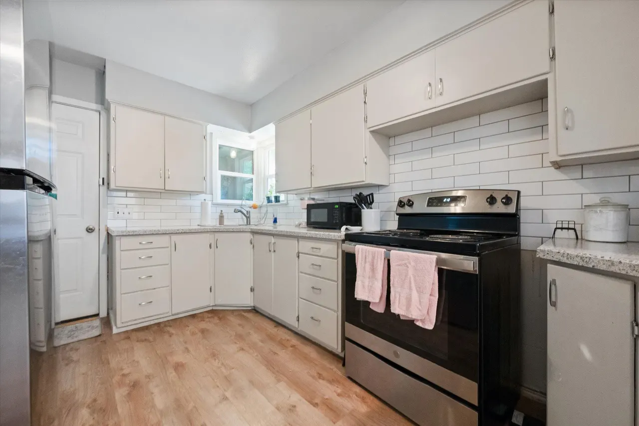 Photo 11 — 3817 31st Street, Lubbock, TX 79410