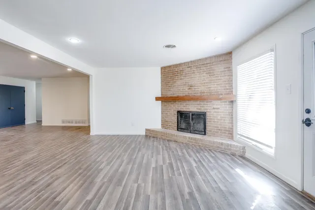 Photo 7 — 2123 66th Street, Lubbock, TX 79412