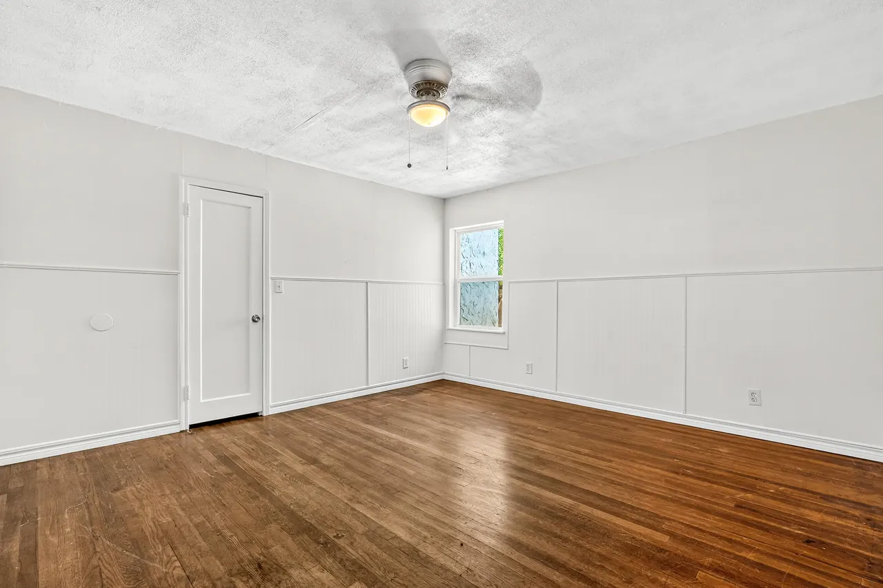 Photo 15 — 2426 31st Street, Lubbock, TX 79411