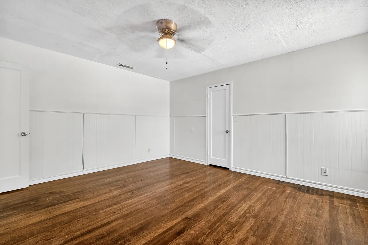 Photo 16 — 2426 31st Street, Lubbock, TX 79411