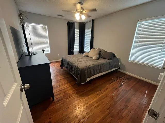 Photo 3 — 2702 31st Street, Lubbock, TX 79410