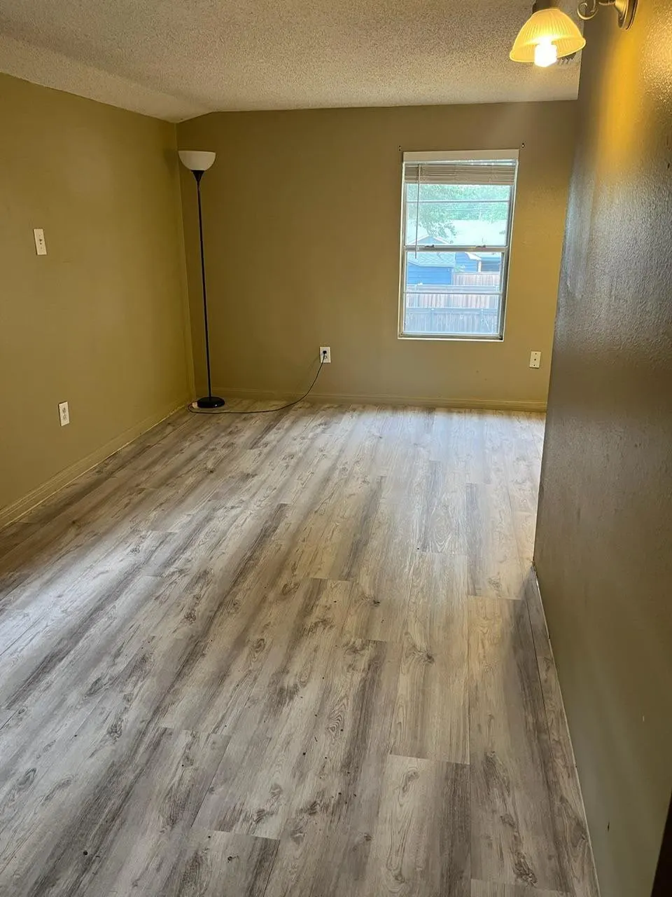Photo 9 — 2702 31st Street, Lubbock, TX 79410