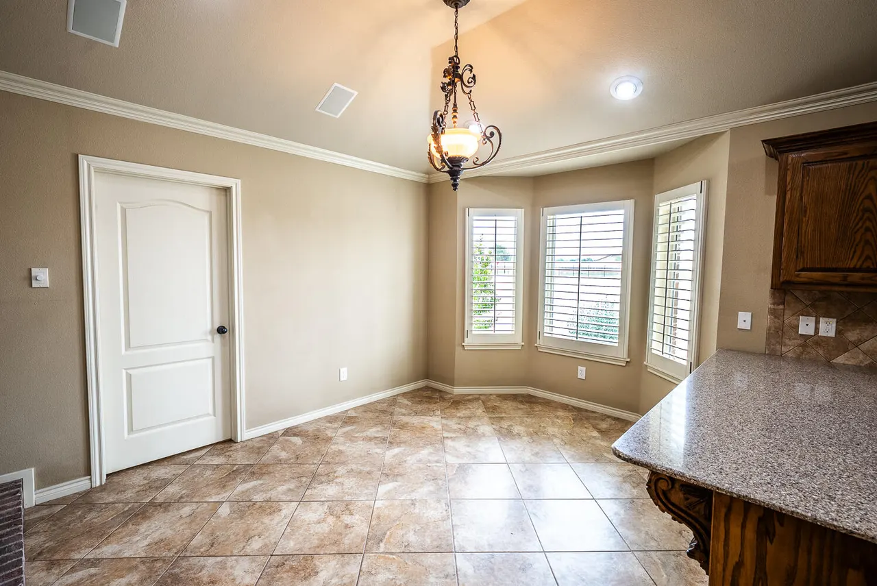 Photo 6 — 5826 101st Street, Lubbock, TX 79424