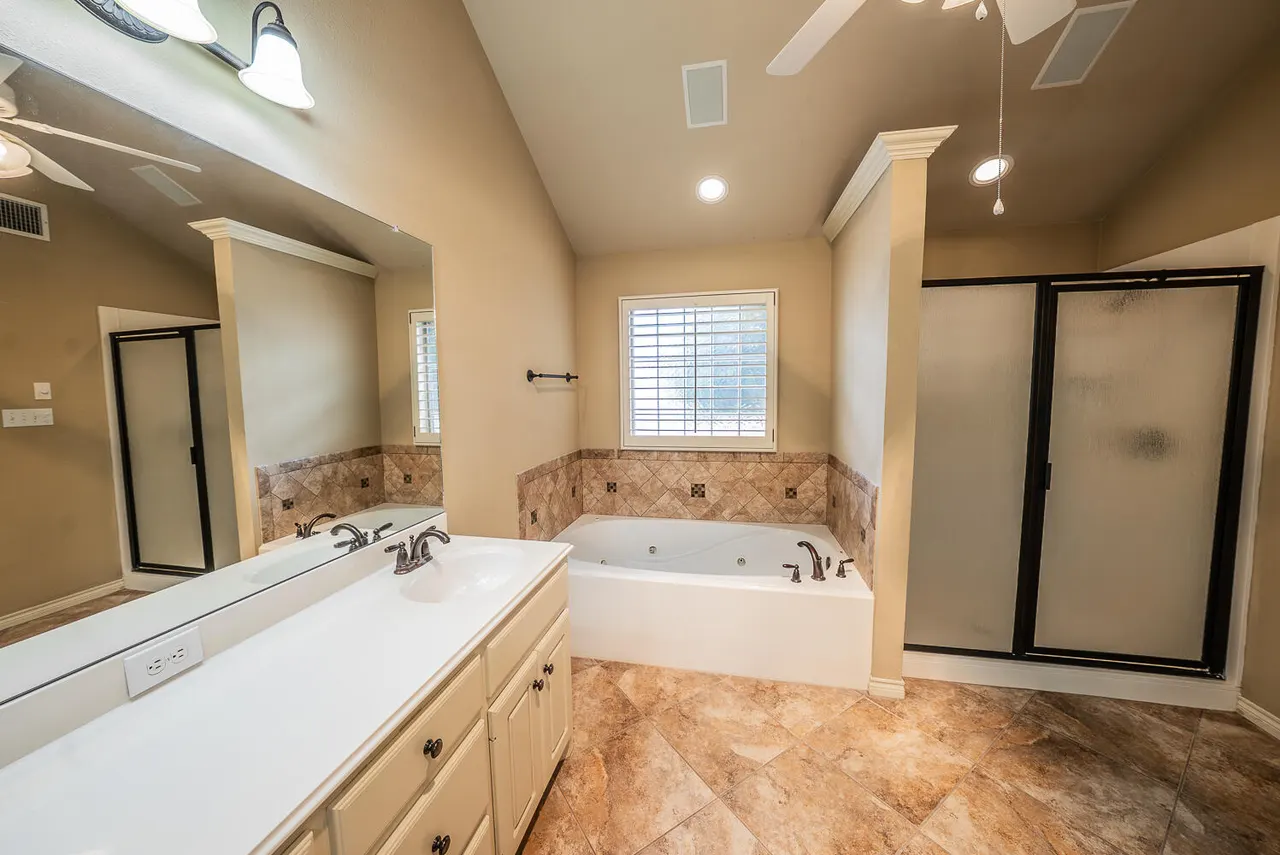 Photo 12 — 5826 101st Street, Lubbock, TX 79424