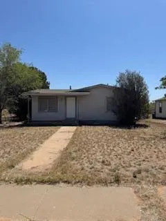 Front exterior — 2409 Cedar Avenue, Lubbock, TX 79404