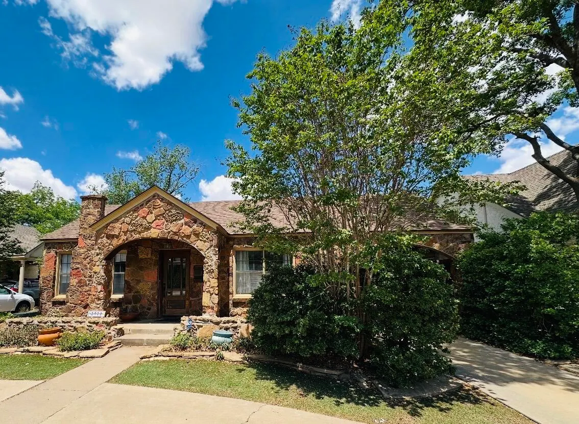 Front exterior — 2910 20th Street, Lubbock, TX 79410