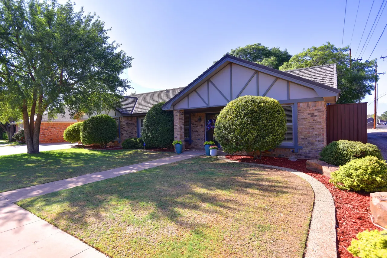 Photo 2 — 4718 84th Street, Lubbock, TX 79424