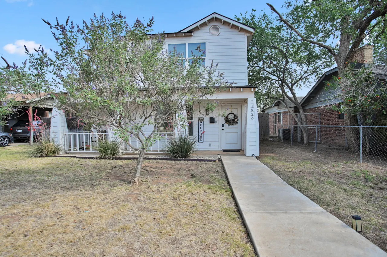 Photo 2 — 1920 16th Street, Lubbock, TX 79401
