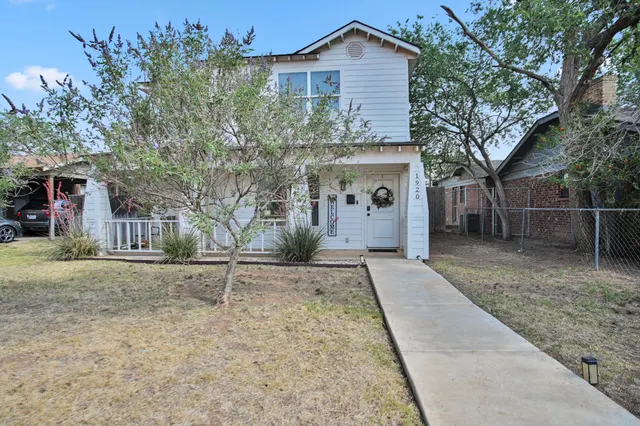 Photo 2 — 1920 16th Street, Lubbock, TX 79401