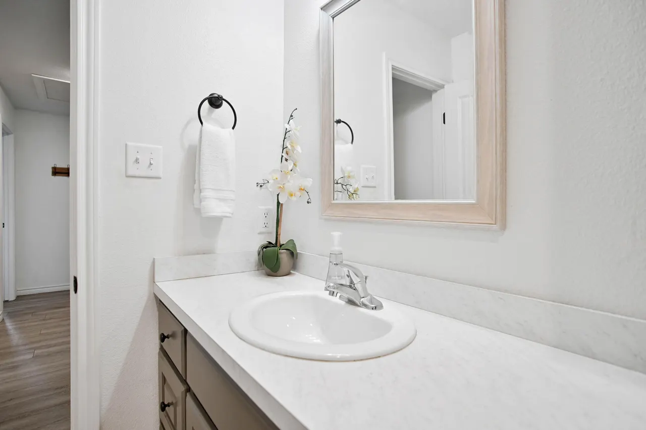 Photo 34 — 1920 16th Street, Lubbock, TX 79401
