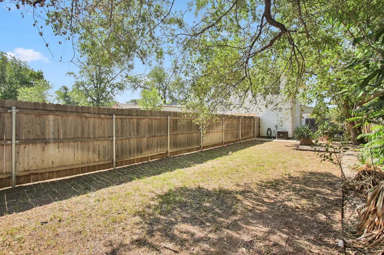 Photo 42 — 1920 16th Street, Lubbock, TX 79401