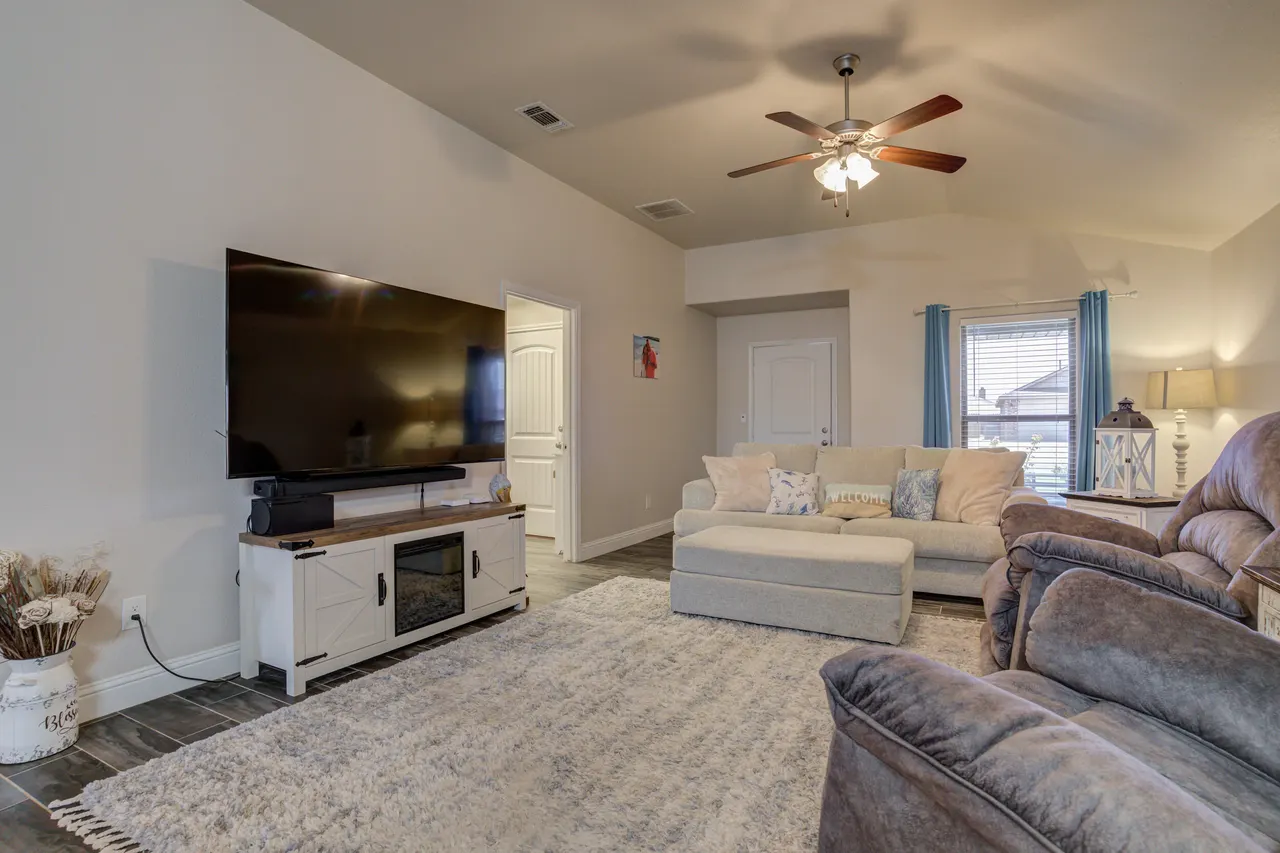 Photo 16 — 7016 34th Place, Lubbock, TX 79407