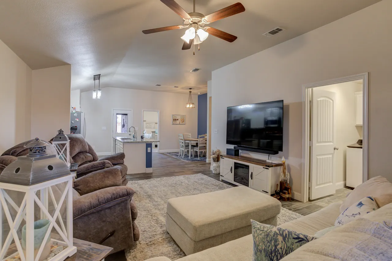 Photo 18 — 7016 34th Place, Lubbock, TX 79407
