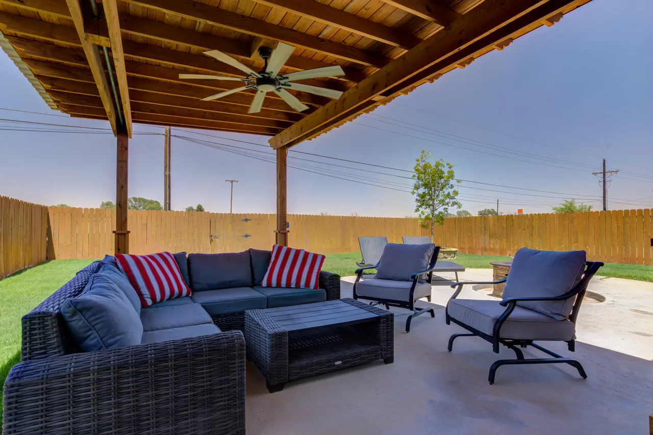 Photo 2 — 7016 34th Place, Lubbock, TX 79407