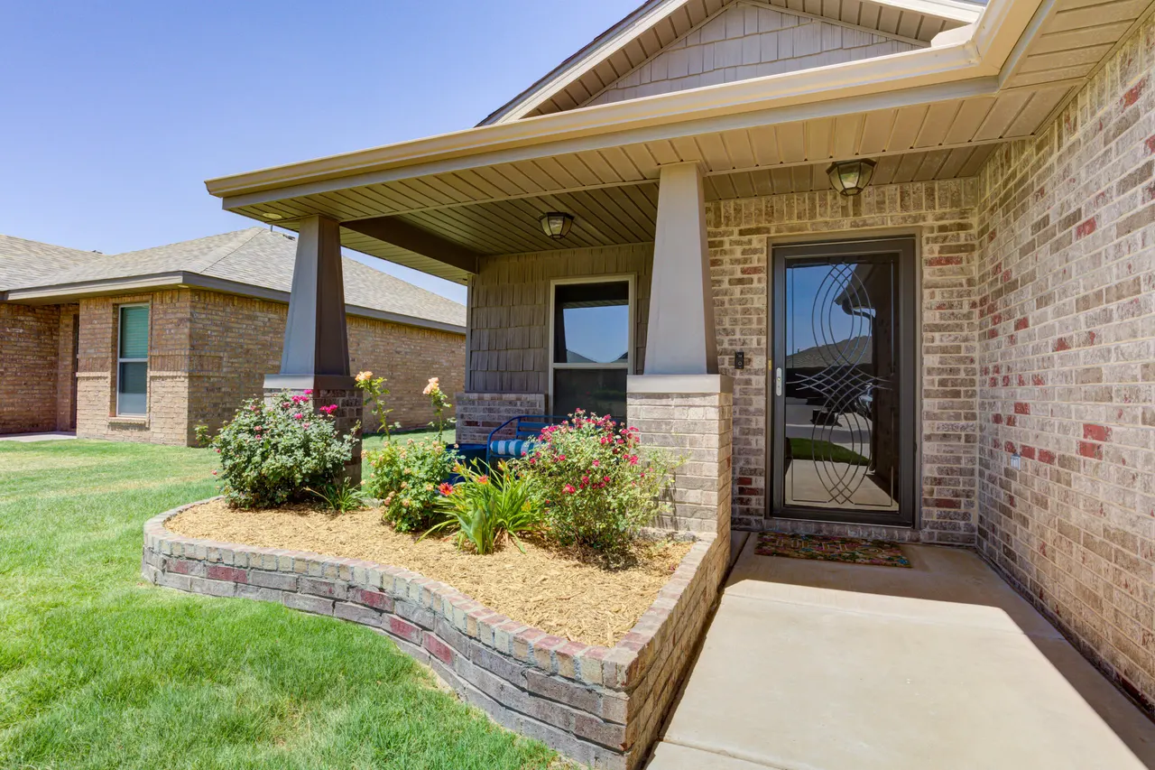 Photo 6 — 7016 34th Place, Lubbock, TX 79407