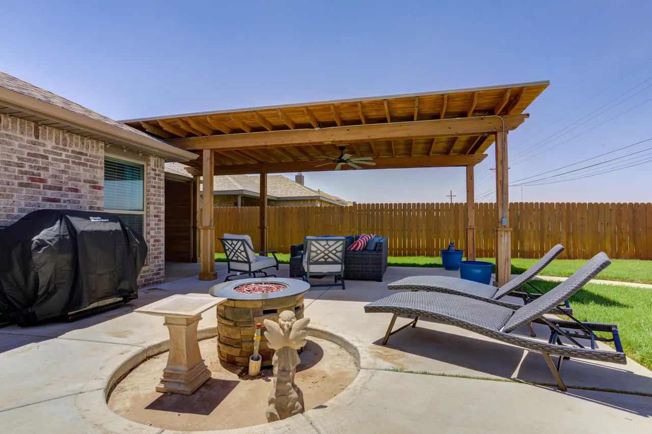 Photo 10 — 7016 34th Place, Lubbock, TX 79407