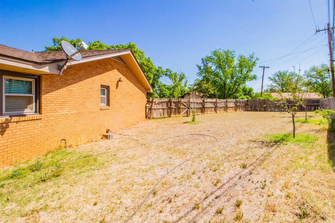 Photo 34 — 1608 E Buckley Street, Brownfield, TX 79316
