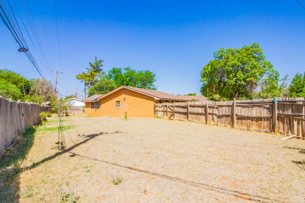 Photo 35 — 1608 E Buckley Street, Brownfield, TX 79316