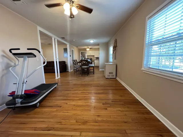 Photo 4 — 8120 Magnolia Avenue, Lubbock, TX 79404