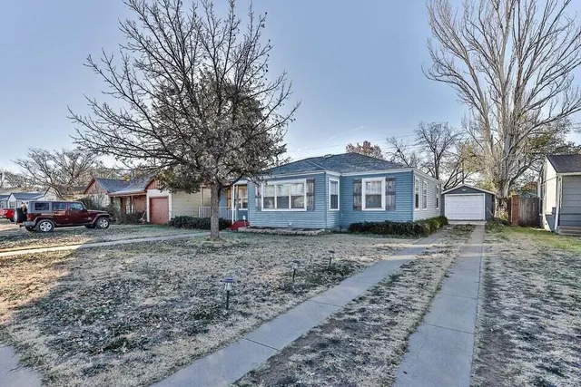 Photo 8 — 2617 31st Street, Lubbock, TX 79410