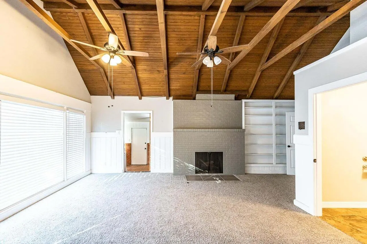 Photo 15 — 2617 31st Street, Lubbock, TX 79410