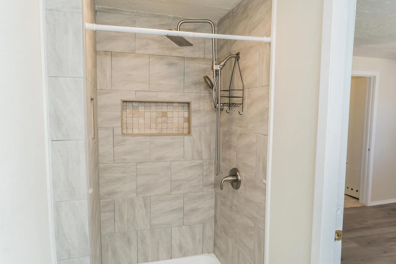 Photo 30 — 402 E 9th Street, Plainview, TX 79072