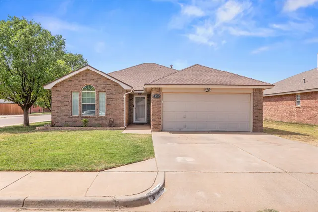 Photo 2 — 6713 9th Street, Lubbock, TX 79416