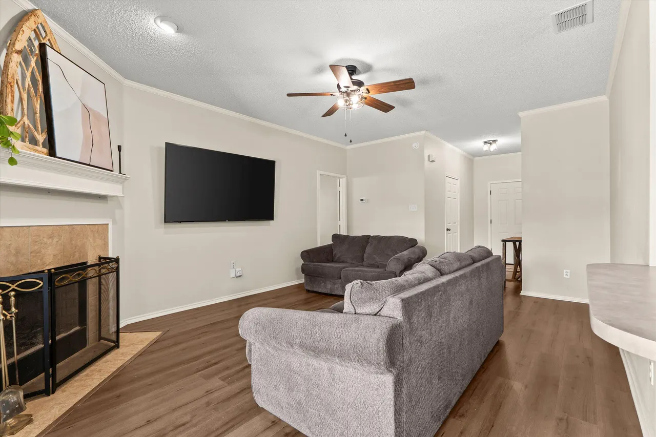 Photo 11 — 6713 9th Street, Lubbock, TX 79416