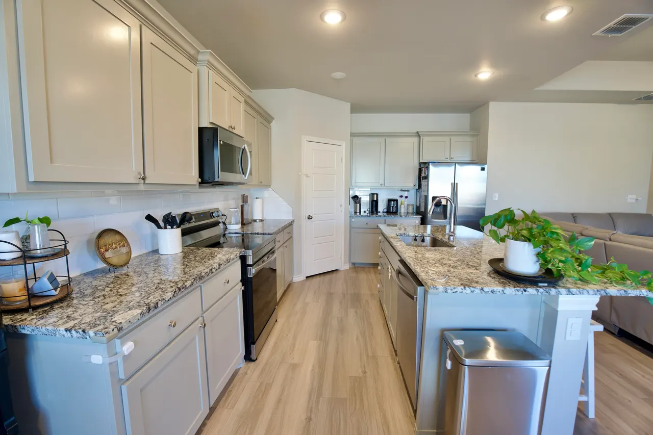 Photo 5 — 5801 Winfield Avenue, Lubbock, TX 79407