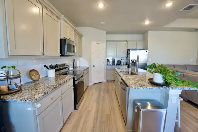Photo 5 — 5801 Winfield Avenue, Lubbock, TX 79407
